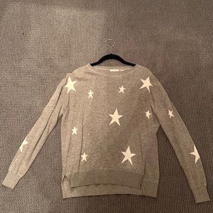 Grey sweater with white stars